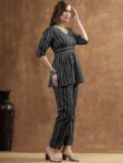 b35f40fa-c9ec-4726-9ca6-35be323003f21702104880558WomensWovenDesignCottonCo-OrdSet1