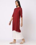 -1117Wx1400H-443022594-red-MODEL