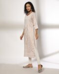 -1117Wx1400H-443039675-ltpink-MODEL