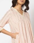 -1117Wx1400H-443041294-offwhite-MODEL