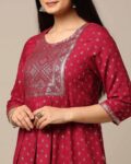 -1117Wx1400H-443041998-maroon-MODEL