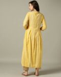 -1117Wx1400H-443044372-yellow-MODEL