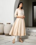 -1117Wx1400H-443044630-beige-MODEL
