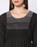 -1117Wx1400H-443048869-black-MODEL
