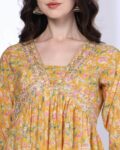 -1117Wx1400H-443058350-mustard-MODEL