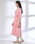 -1117Wx1400H-443058373-ltpink-MODEL