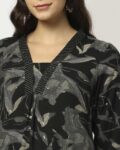 -1117Wx1400H-443280078-black-MODEL
