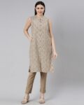-1117Wx1400H-465827500-beige-MODEL3
