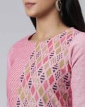 -1117Wx1400H-465847755-pink-MODEL