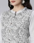 -1117Wx1400H-466688977-grey-MODEL5