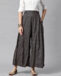 -1117Wx1400H-466736283-navy-MODEL3