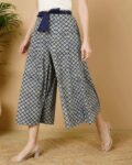 -1117Wx1400H-467079508-grey-MODEL5