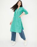 -1117Wx1400H-467099296-aqua-MODEL5