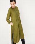 -1117Wx1400H-467163621-green-MODEL