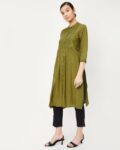 -1117Wx1400H-467163621-green-MODEL