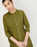 -1117Wx1400H-467163621-green-MODEL
