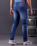 -1117Wx1400H-469157895-blueazur-MODEL3