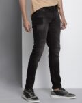 -1117Wx1400H-469172810-black-MODEL