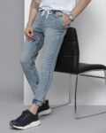 -1117Wx1400H-469327095-lightblue-MODEL