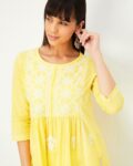 -1117Wx1400H-700029815-yellow-MODEL3