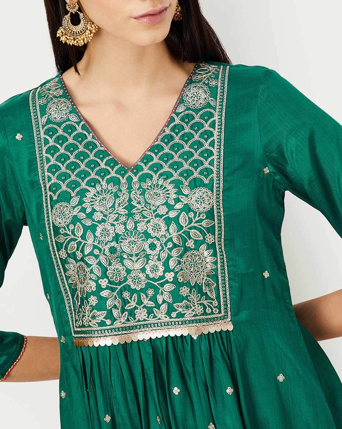 -1117Wx1400H-700240221-green-MODEL6