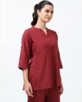 -1117Wx1400H-700411929-maroon-MODEL5