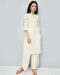-1117Wx1400H-700602211-offwhite-MODEL