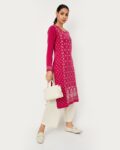 -1117Wx1400H-700617418-pink-MODEL
