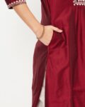 -1117Wx1400H-700632386-maroon-MODEL3