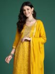 075fe4f1-d025-4141-84d3-3827d9566eec1730198453789-Indo-Era-Ethnic-Motifs-Regular-Kurta-with-Trousers–With-Dup-2