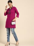 6d3e33c1-5d8d-43dd-abc6-745d9db9771a1651212344357-Anouk-Women-Kurtas-791651212343963-3