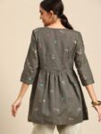 417436df-78ff-422c-9ec6-08bb0e9ff6191644562619861-Anouk-Women-Kurtas-9851644562619029-3