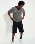 4_-1117Wx1400H-700621285-grey-MODEL