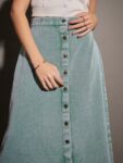 cc5f015c-b976-4451-9c58-82118b96637a1718972993988-SASSAFRAS-Green-Denim-A-Line-Midi-Skirt-4161718972993441-3