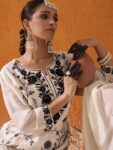 4cd00df5-cbff-4f88-848e-d022516591fa1730198940546-Indo-Era-White-Floral-Embroidered-Straight-Kur