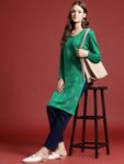 af41eb9a-6339-414d-8ddc-dd19b8f7be2d1697112644630-Anouk-Floral-Printed-Winter-Kurta-6801697112644218-1
