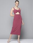 cc6cf029-4462-413e-baa6-fc513f4b002f1681364050317-SASSAFRAS-Women-Mauve-Sheath-Midi-Dress-9891681364049917-1