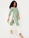 09a157a7-5394-4cac-bf47-386999379cd51703923950563maxWomenGreenKurta1