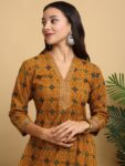 543edfad-bc63-43a9-8ba7-2e0bb46824b31700219814956KALINIWomenMustardYellowFloralPrintedSequinnedFloralKurta1 (1)