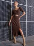 b5f36011-c9c9-499f-84ef-f28f19b5f6591711283312577SASSAFRASCheckedMaxiMidiDress3