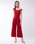 -1117Wx1400H-463471542-red-MODEL