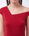 -1117Wx1400H-463471542-red-MODEL