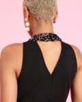 -1117Wx1400H-463975307-black-MODEL