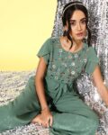 -1117Wx1400H-465003606-green-MODEL