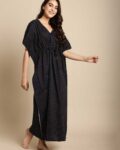 -1117Wx1400H-466544228-black-MODEL5