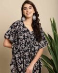 -1117Wx1400H-466548799-black-MODEL