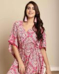 -1117Wx1400H-466555396-pink-MODEL