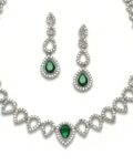 -1117Wx1400H-466616980-green-MODEL