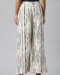 -1117Wx1400H-466764899-cream-MODEL3