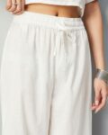 -1117Wx1400H-466796953-offwhite-MODEL4